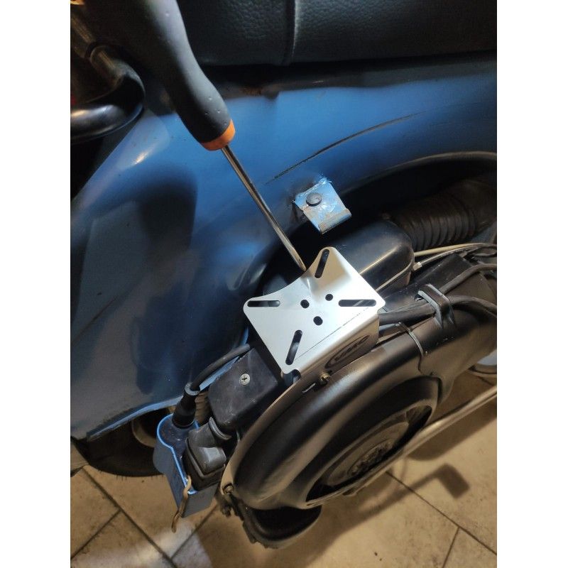 Sostegno staffa VMC per Bobina e Regolatore di tensione e pompa benzina  VMC RACING - 4