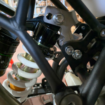 Staffa supporto telaio FF-11 per forcellone scatolato  VMC RACING - 3